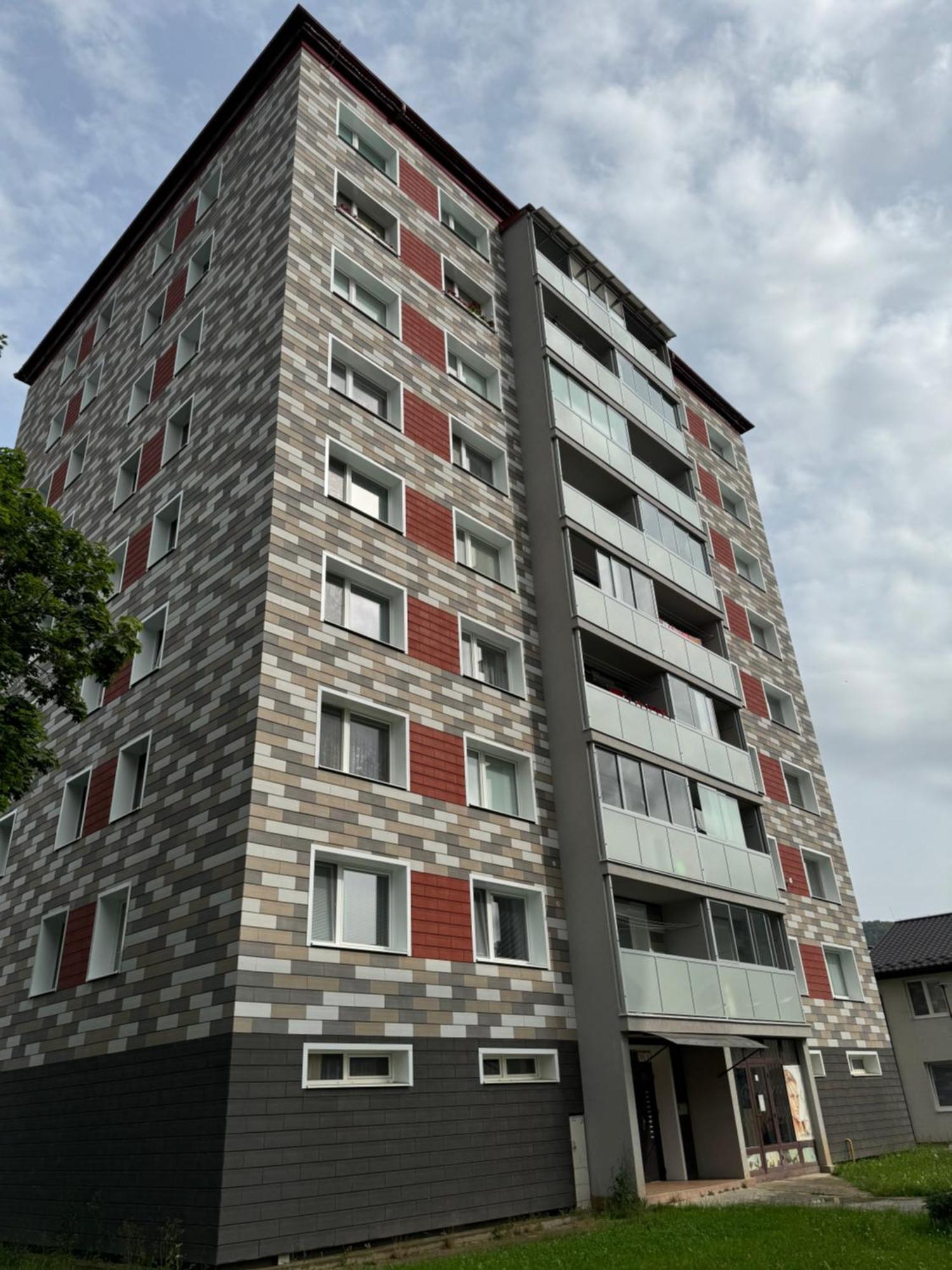 Strateny Kluc Revuca Luaran gambar